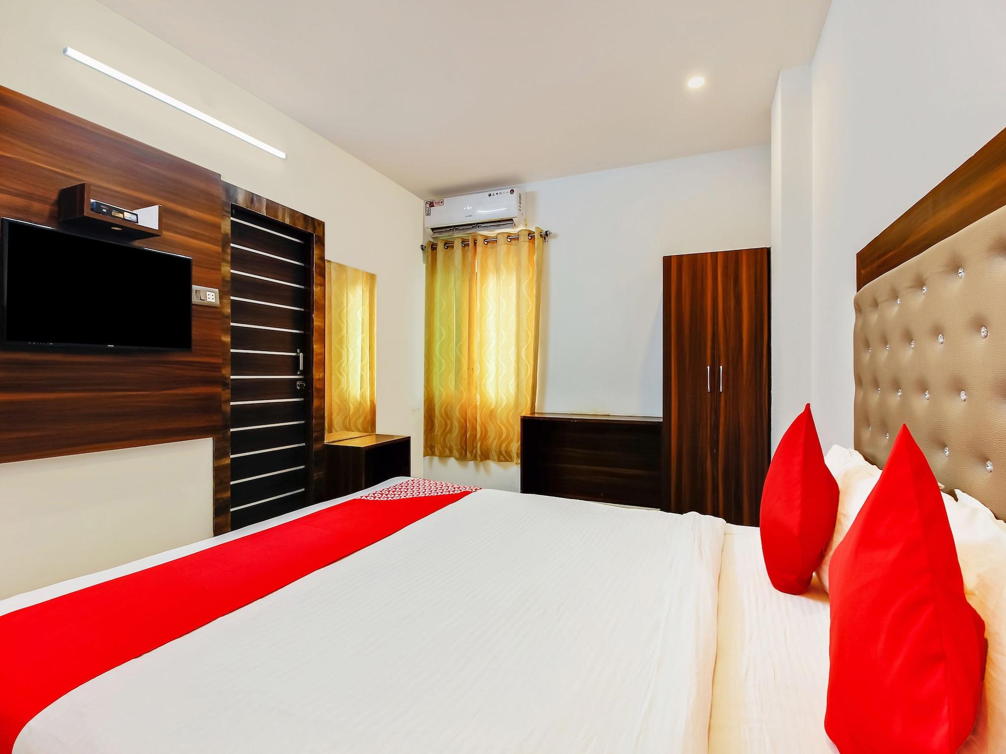 Oyo 29131 Hotel Mn Grand Shamshabad Exteriör bild