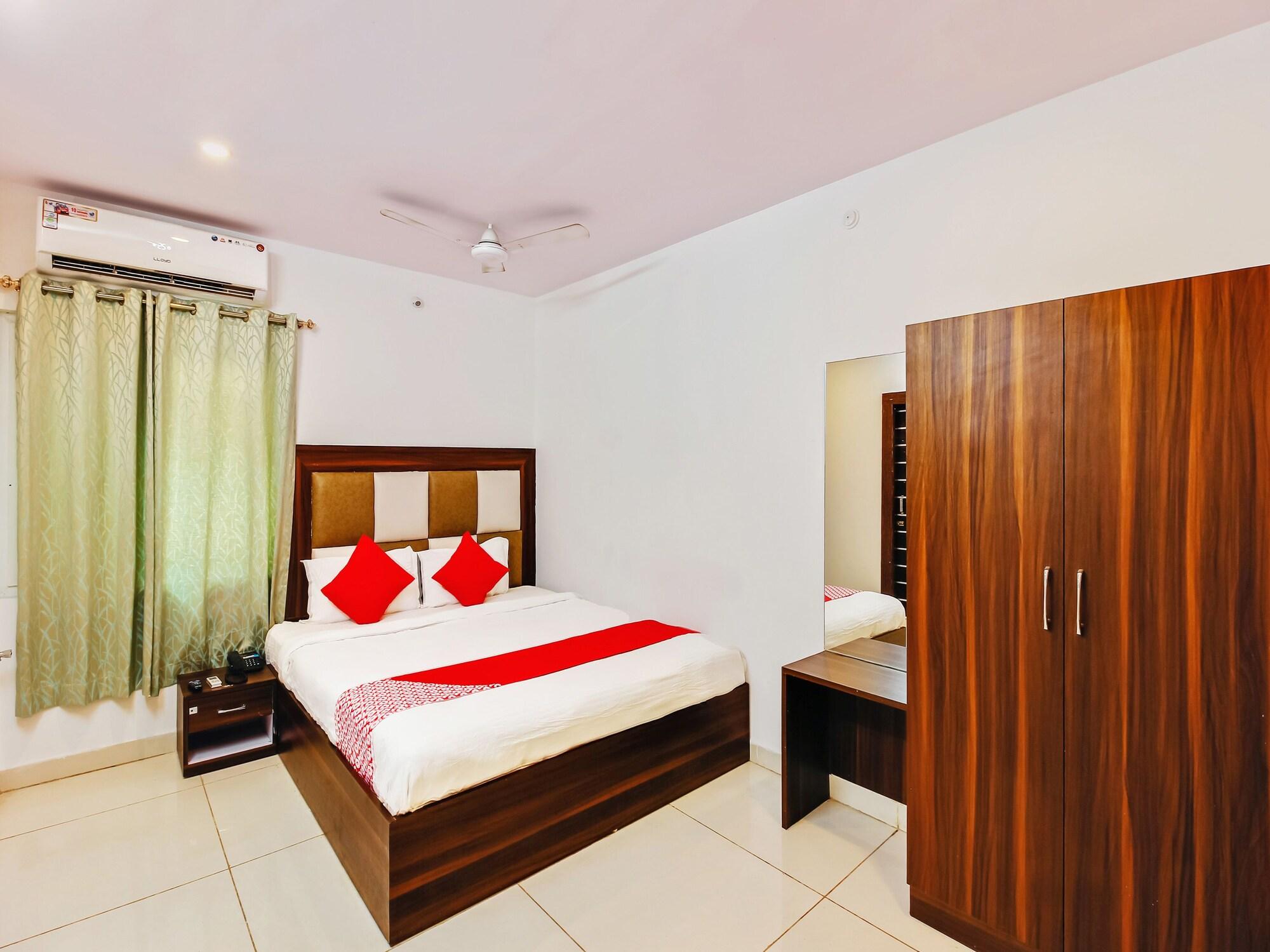 Oyo 29131 Hotel Mn Grand Shamshabad Exteriör bild